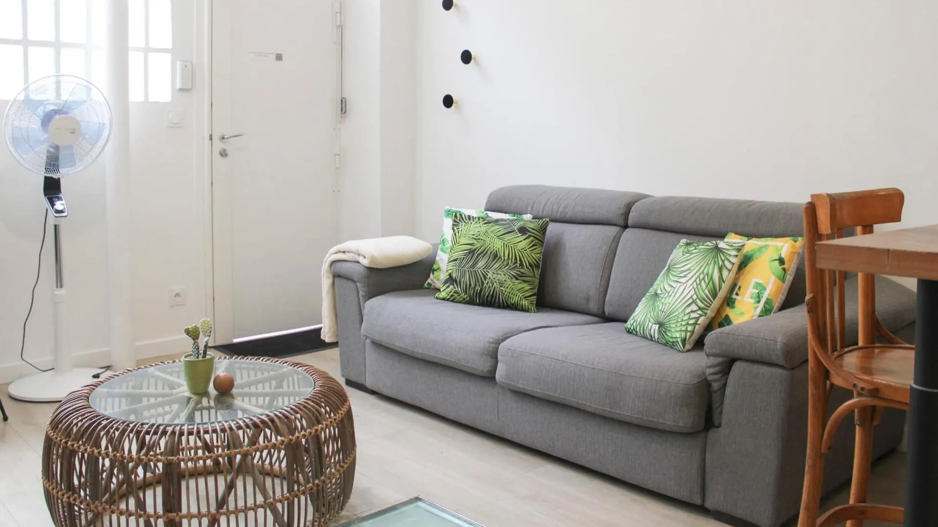 Cosy - Near Pantheon Apartment